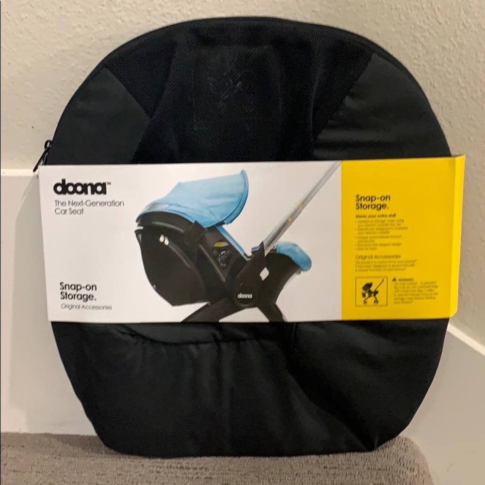 Doona Snap-On Storage